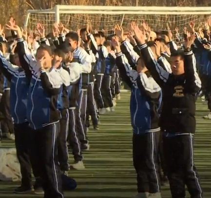رقصة فى المدارس الصينية