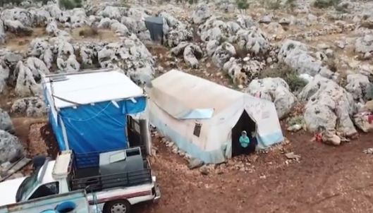 مخيمات وسط المواقع الاثرية فى سوريا