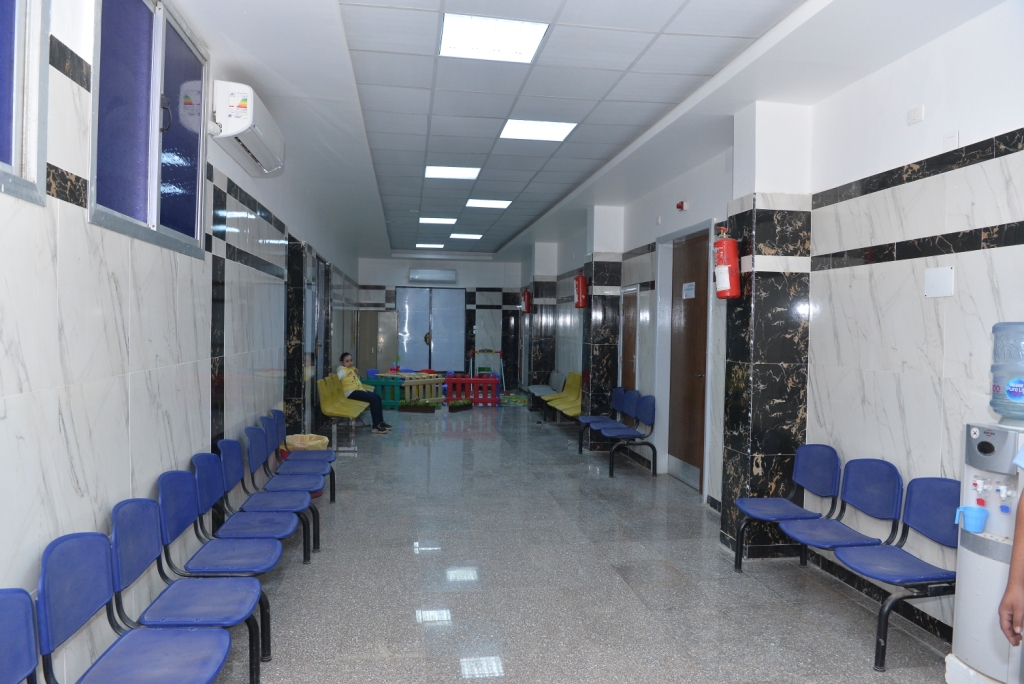 افتتاحات جديدة بمستشفيات أسيوط الجامعية لدعم مرضى الأورام  (16)