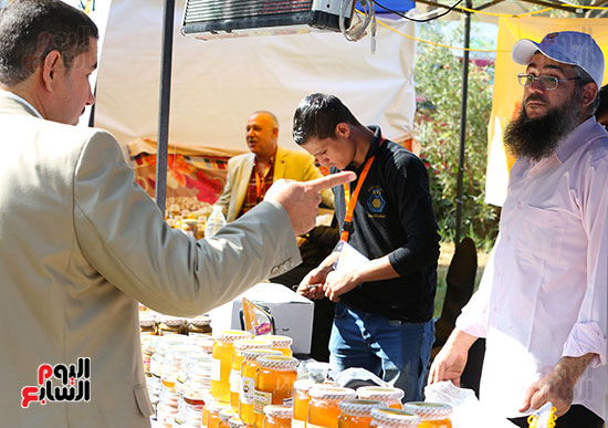مهرجان العسل المصرى بحديقة الأورمان (25)