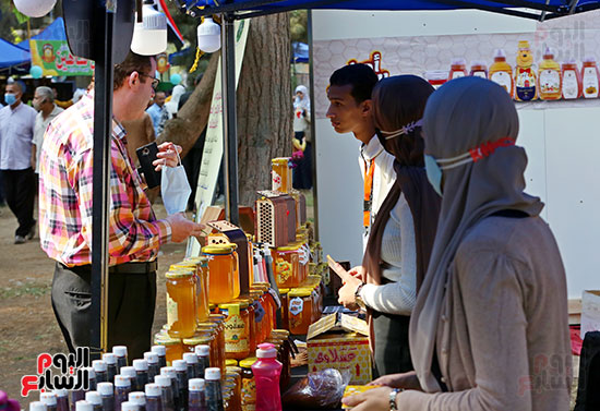 مهرجان العسل المصرى بحديقة الأورمان (10)