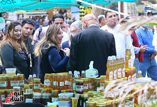 مهرجان العسل المصرى بحديقة الأورمان (20)