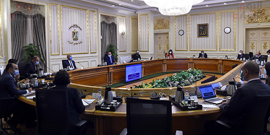 رئيس الوزراء يناقش مقترحات تسهيل حركة البضائع بين مصر ودول أفريقيا (1)