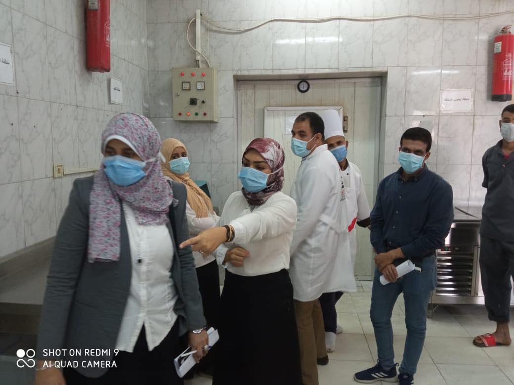 مستشفى حميات الأقصر تستقبل فريقين من وزارة الصحة للتفتيتش  (5)