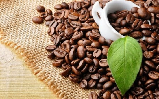 وصفات طبيعية من القهوة للعناية بالشعر
