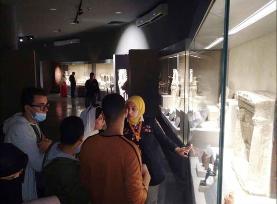 طلاب-ومثقفون-وكبار-سن-وأطافل-في-زيارات-متكررة-لمتحف-كفر-الشيخ-القومي--(24)