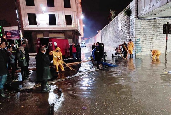 شوارع الإسكندرية تغرق (10)
