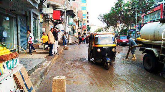 شفط مياه الأمطار من الشوارع (1)