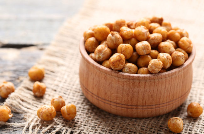 Roasted Chickpeas Snack-1141681803-001-770x533-1-650x428