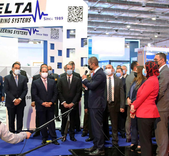الرئيس السيسى يفتتح معرض ومؤتمر النقل الذكي للشرق الأوسط وأفريقيا (10)