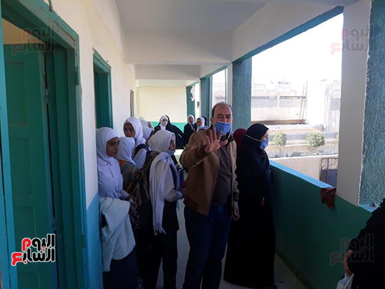 إعادة-تشغيل-مدرسة-الشيخ-زويد-الاعدادية-بشمال-سيناء-(2)