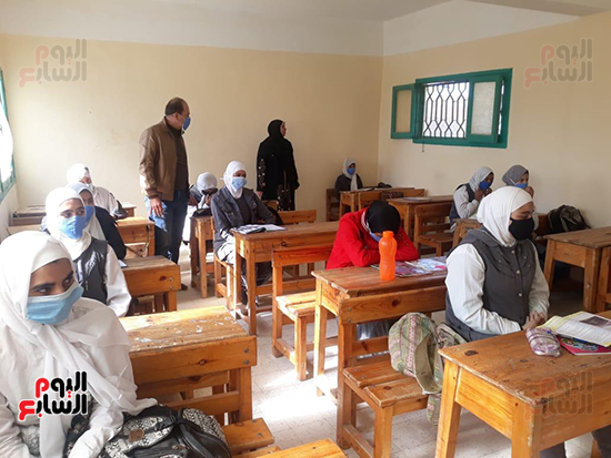 إعادة-تشغيل-مدرسة-الشيخ-زويد-الاعدادية-بشمال-سيناء-(4)