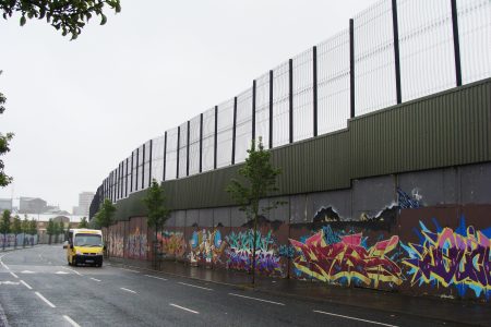 جدران السلام فى إيرلندا الشمالية
