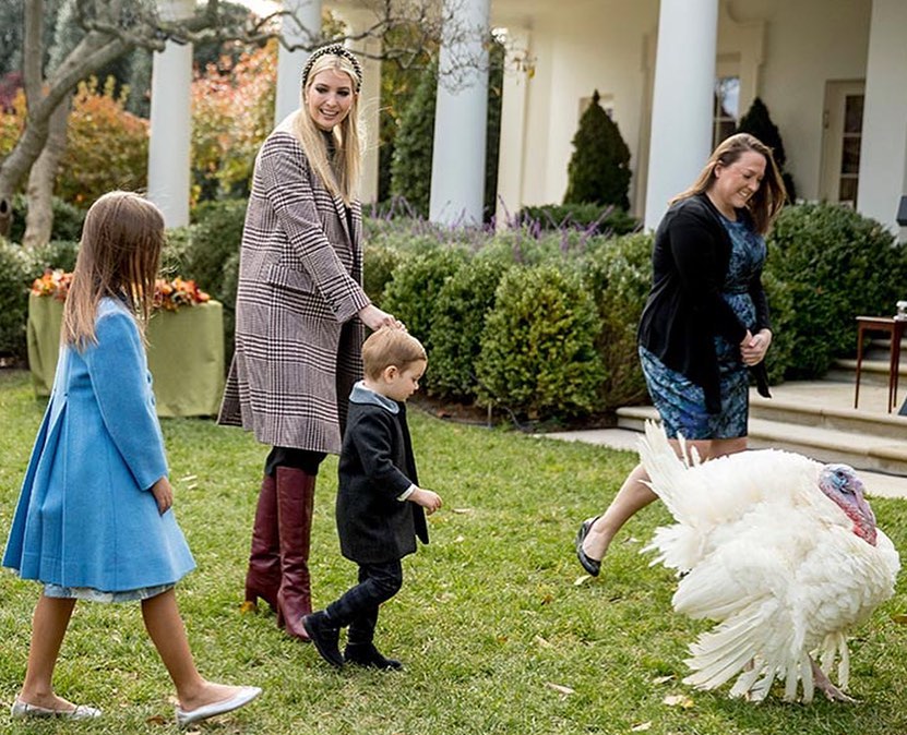 ايفانكا ترامب وعائلتها (1)