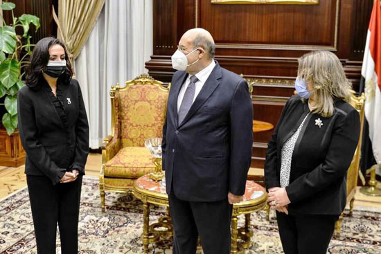 لقاء رئيس مجلس الشيوخ بمايا مرسي (4)