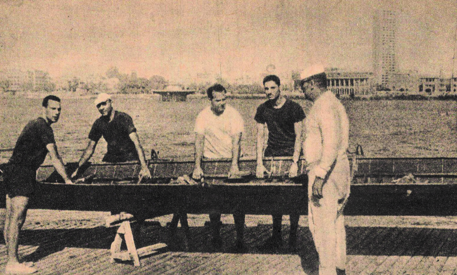 فريق التجديف بنادي البنك الأهلي المصري في -1965