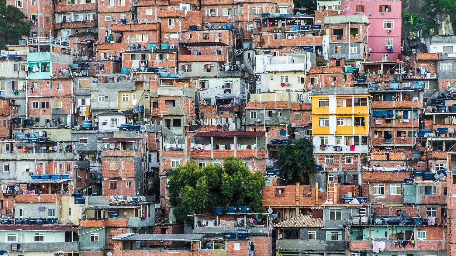 brazil_favelas_web_0