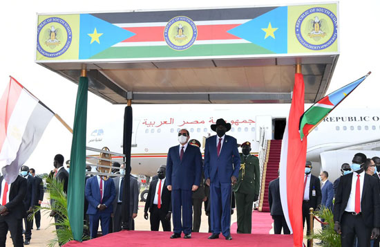الرئيس عبد الفتاح السيسي وسلفا كير  رئيس جنوب السودان  (4)