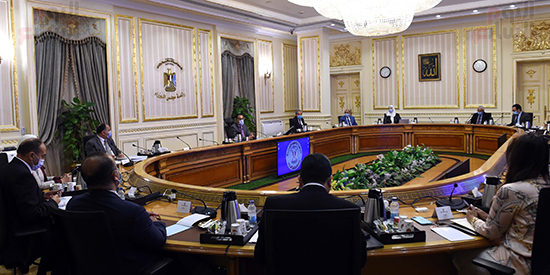 رئيس الوزراء يرأس اجتماع لجنة العدالة الاجتماعية (2)