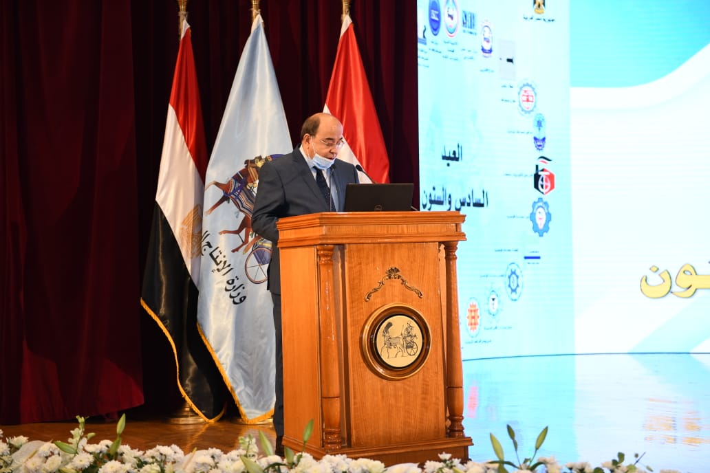  المهندس أسامة عبد العزيز، مستشار وزير الدولة للإنتاج الحربى (5)