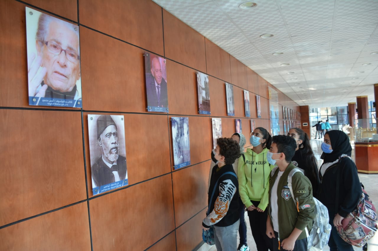 متحف أعلام الدقهلية يستقبل طلاب (7)