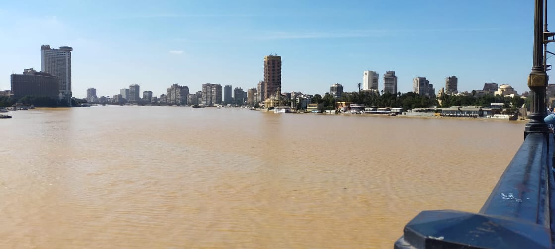 فيديو.. "النيل بقى لونه بنى" عكارة النهر تصل القاهرة بسبب السيول والأمطار -  اليوم السابع