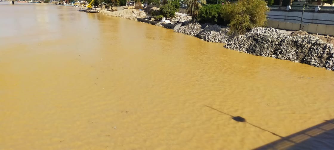 مياه النيل تتحول إلى اللون الأصفر فى القاهرة الكبرى (13)