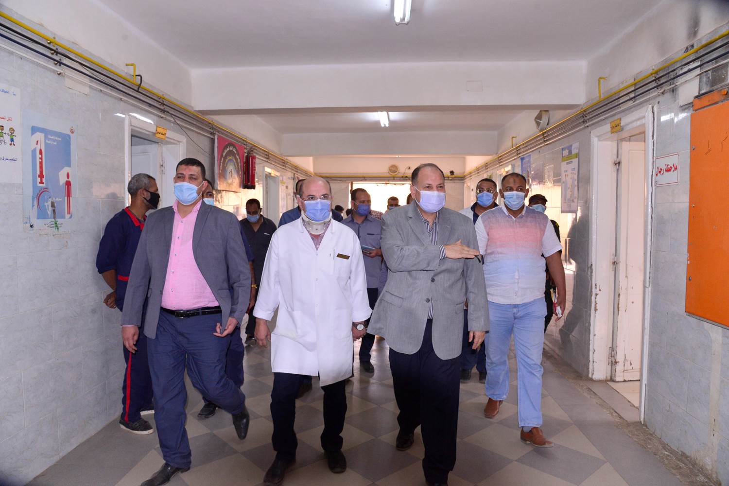 محافظ أسيوط يتفقد سير العمل بمستشفى ساحل سليم المركزي  (10)