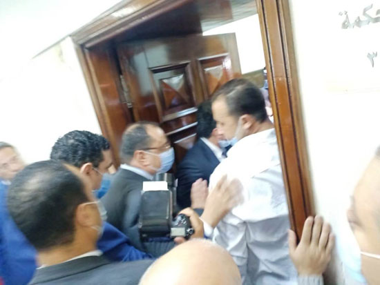 وزير العدل يشهد أول جلسة قضائية عن بعد بمحكمة الإسكندرية (6)