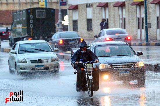 أمطار غزيرة تضرب محافظة الإسكندرية