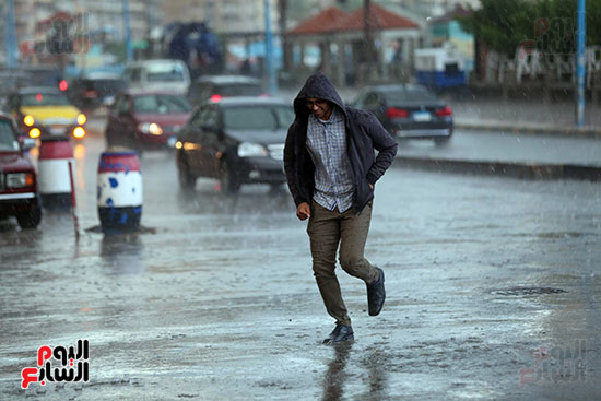 شوارع-الإسكندرية-أثناء-هطول-الأمطار