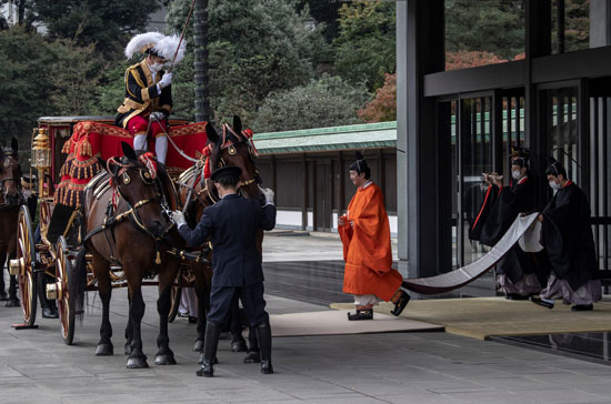 لحظة اعلان الأمير أكيشينو  وليا للعهد