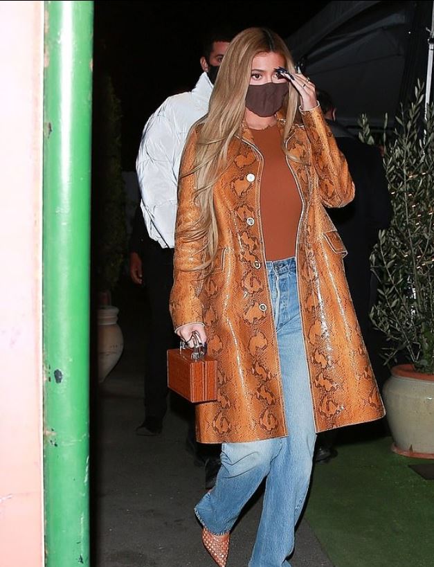 عارضة الأزياء العالمية كايلي جينر