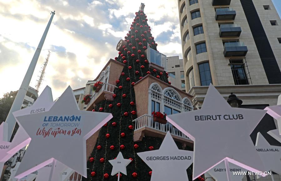 Lebanese city opens Christmas market despite economic crunch