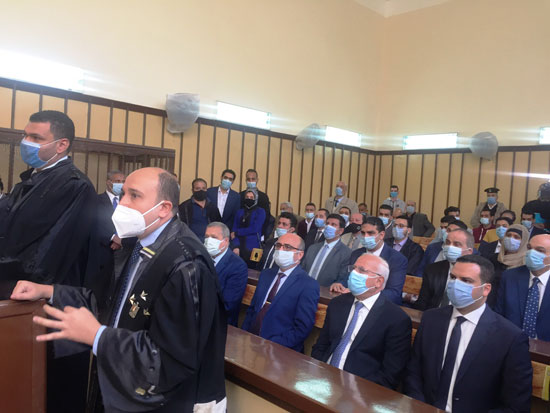 وزير العدل ومحافظ بورسعيد يشهدان أول جلسة إلكترونية بمجمع المحاكم (6)