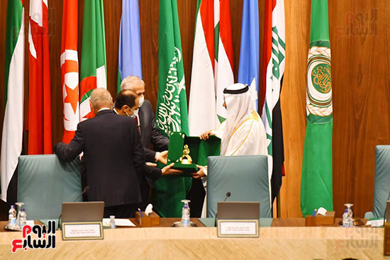 أعضاء البرلمان العربي (44)