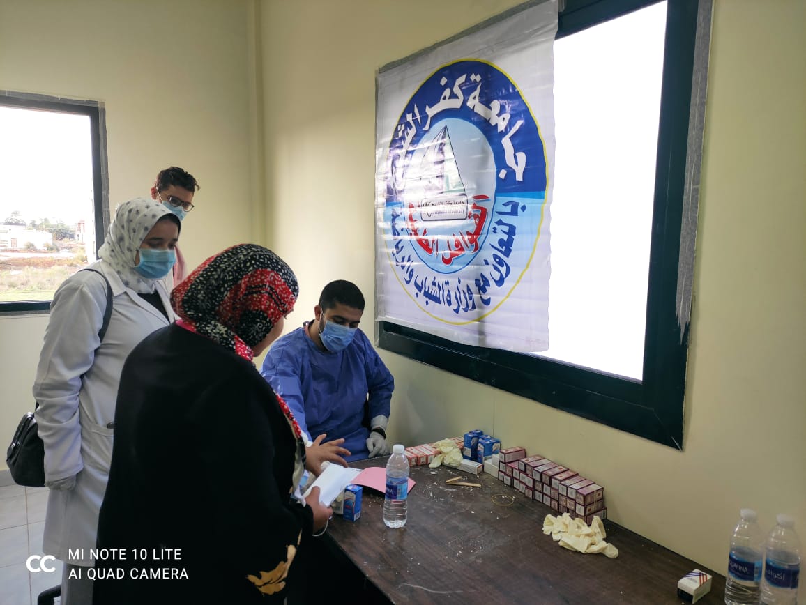 مبادرات رئاسية وقوافل طبية تجري الكشف الطبي على الألاف من أبناء كفر الشيخ (5)