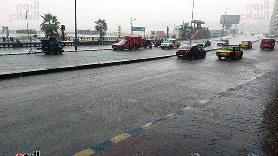 الأمطار-الغزيرة-تضرب-محافظة-الإسكندرية-(2)