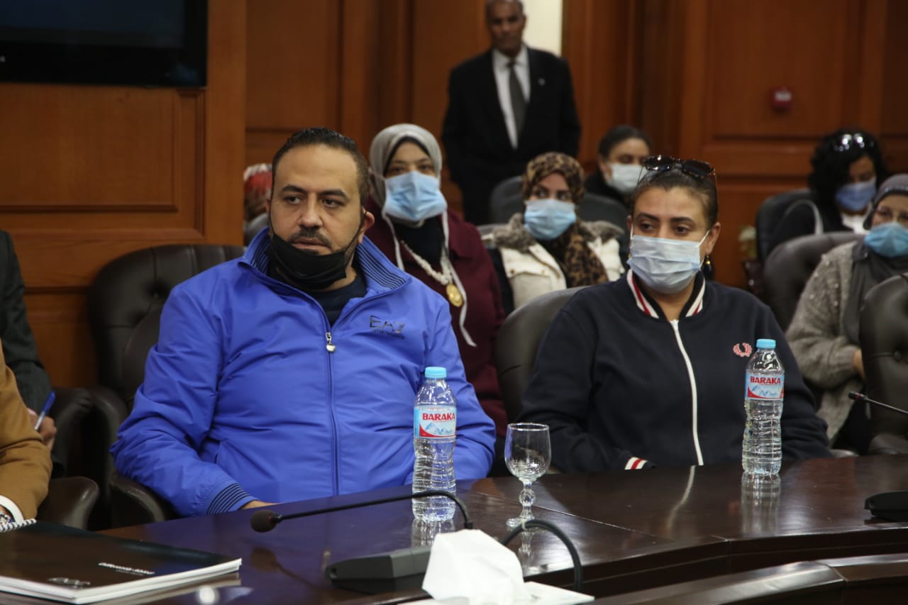 ندوة وزير الرياضة (4)