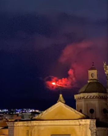 صور البركان عن بعد