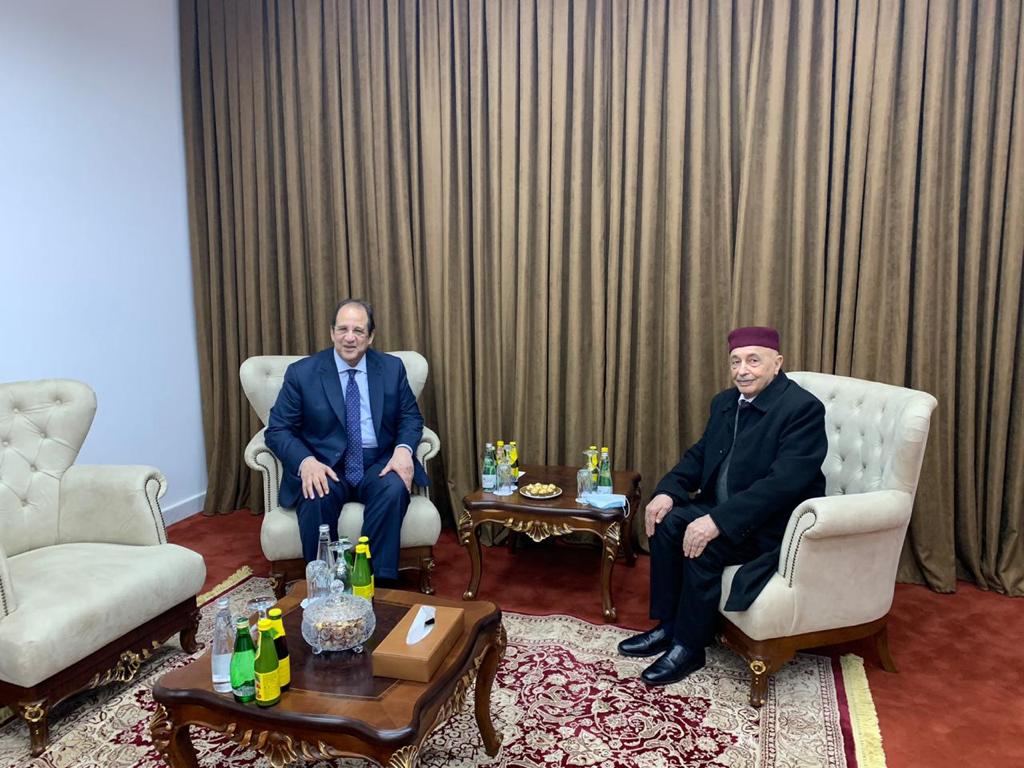 الوزير عباس كامل يلتقى حفتر وعقيلة صالح  (3)