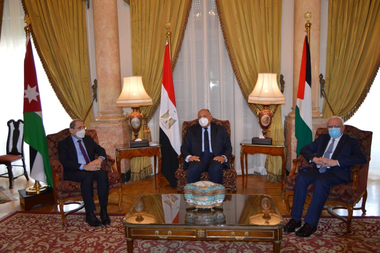 جلسة مباحثات يين وزراء مصر والأردن وفلسطين