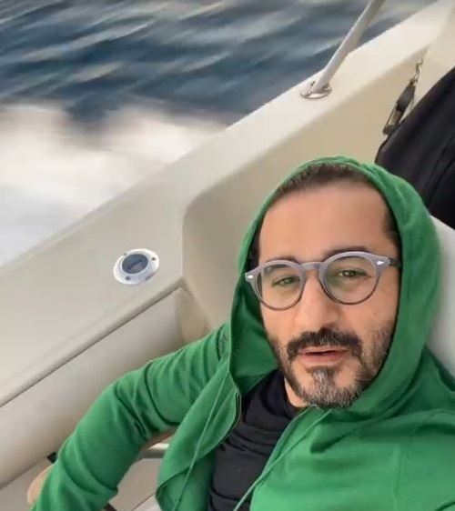 النجم أحمد حلمي  في رحلة صيد