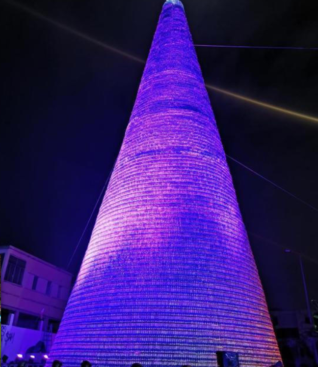 شجرة الكريسماس فى لبنان العام الماضى