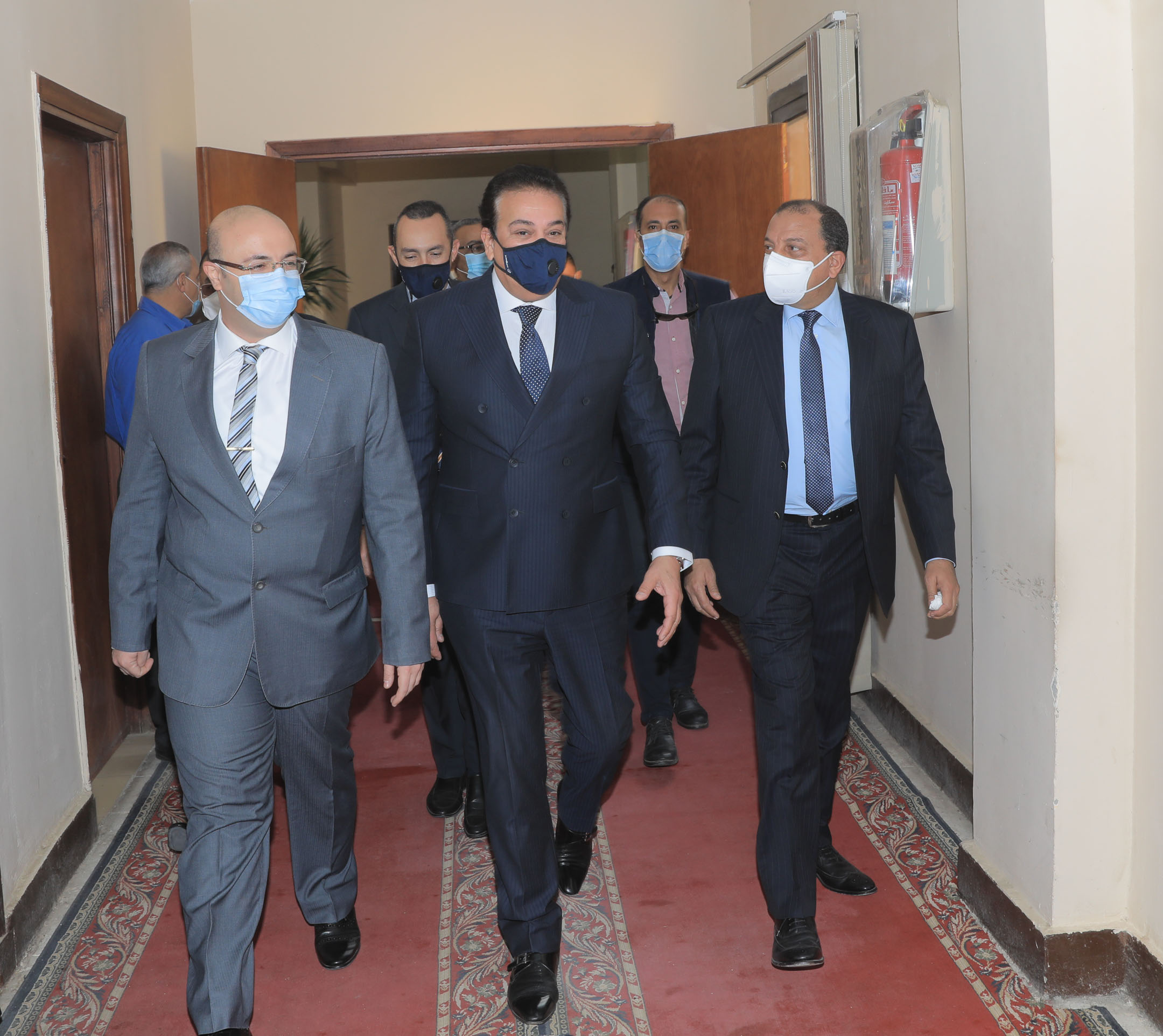محافظ بنى سويف يستقبل وزير التعليم العالى (4)