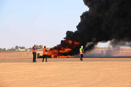 مطار أبو سمبل يجرى تجربة طوارئ (3)