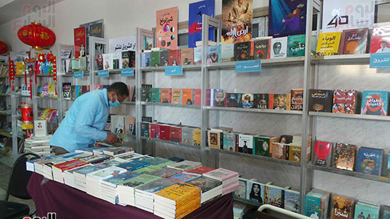 معرض-جامعة-أسوان-للكتاب-(7)