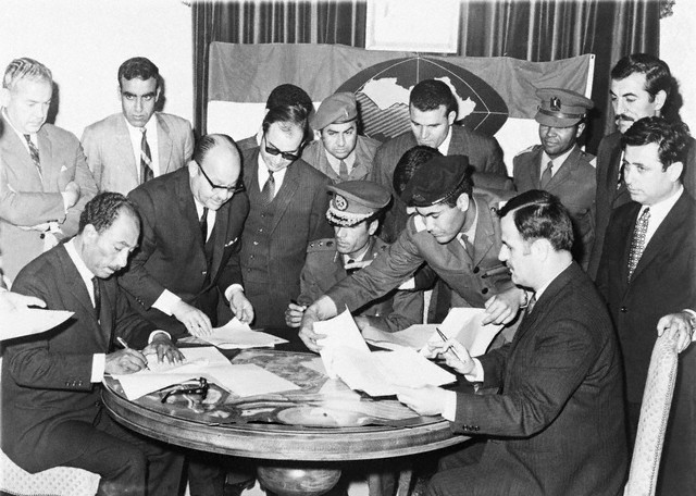 توقيع اتفاقية الجمهوريات العربية