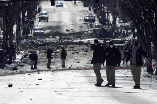 الشرطة الأمريكية تبحث عن أدلة فى انفجار مدينة ناشفيل (2)