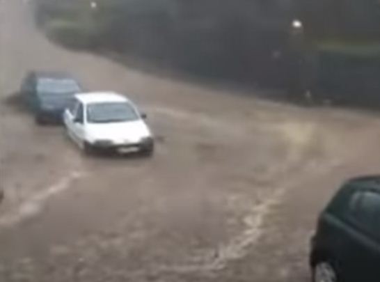 غرق السيارات فى البرتغال